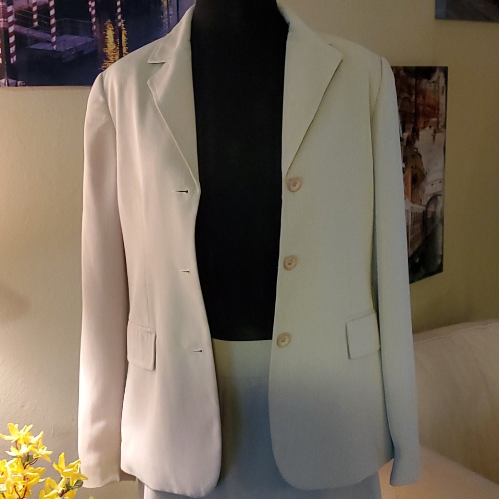 Tan suit set - Picture 2 of 5